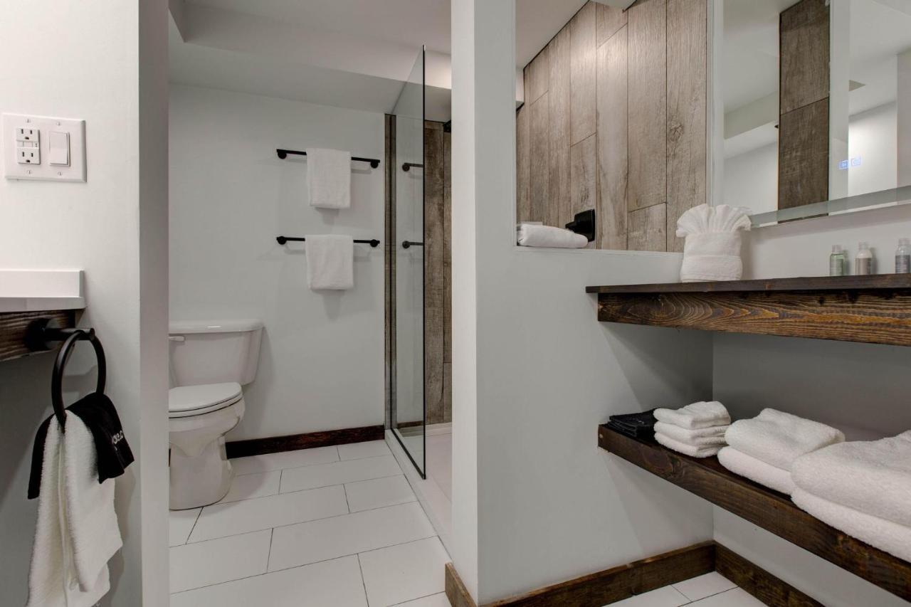 Hotel Lex, Trademark Collection By Wyndham